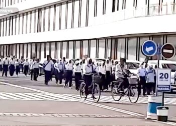 PT. Sritex di Jawa Tengah telah berhenti beroperasi karena pailit.”