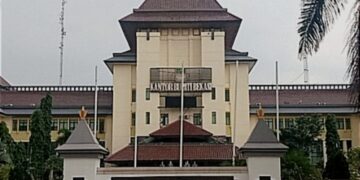 “Kabupaten Bekasi bisa menjadi Lumbung Narkoba atau Obat – Obatan Terlarang, hal ini diketahui semakin menjamur dan banyaknya para pengedar Narkoba atau Obat – Obatan Terlarang serta Miras di Kabupaten Bekasi.