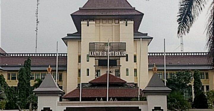 “Kabupaten Bekasi bisa menjadi Lumbung Narkoba atau Obat – Obatan Terlarang, hal ini diketahui semakin menjamur dan banyaknya para pengedar Narkoba atau Obat – Obatan Terlarang serta Miras di Kabupaten Bekasi.