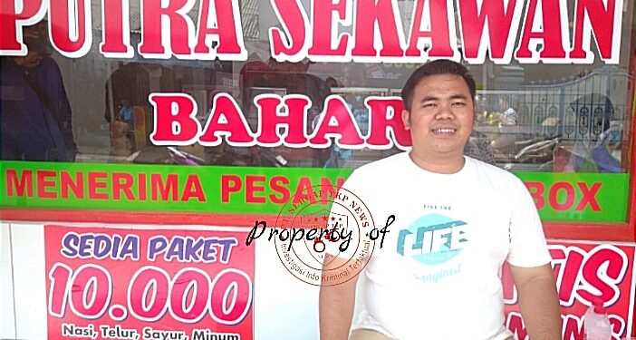 “Makan Gratis di Warteg Putra Sekawan Bahari yang berada di Jalan Dewi Sartika Kota Bekasi.”